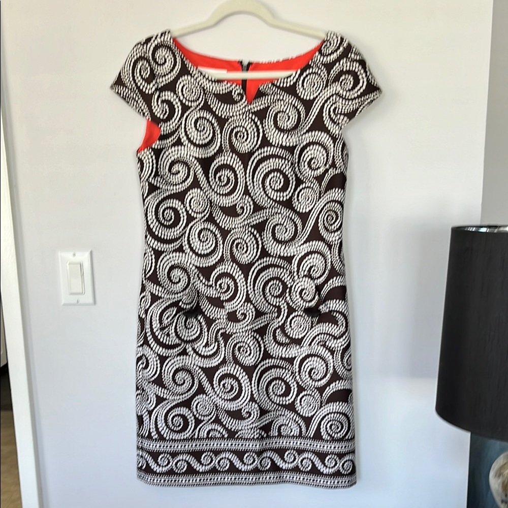 Elegant Brown and White Swirl Dress